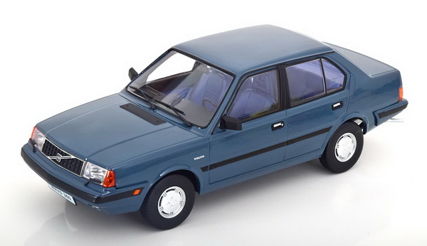 Модель 1:18 Volvo 360 - 1987 - Blue-grey