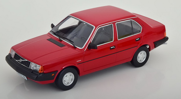 Модель 1:18 Volvo 360 - 1987 - Red