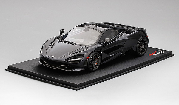 Модель 1:18 McLaren 720S - black