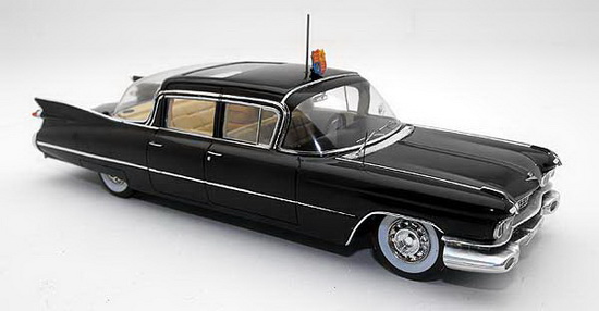 Модель 1:43 Cadillac Series 75 Limousine Bubble-Top`Queen Elizabeth II`