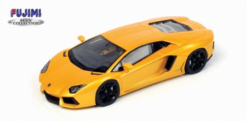 Lamborghini Aventador - yellow TSM11FJ015 Модель 1:43