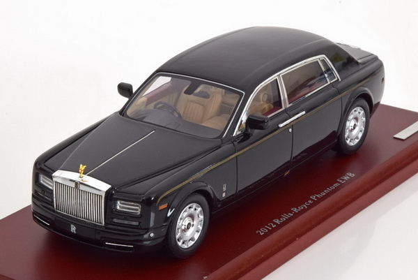 Rolls-Royce Phantom EWB - black