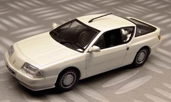 Модель 1:43 Alpine V6 Turbo - pearl white