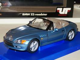 Модель 1:18 BMW Z3 - James Bond 007 «GoldenEye» - blue met
