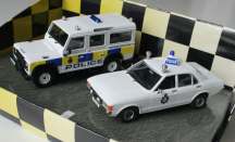Модель 1:43 Dorset Police Set (L.Rover Defender/Ford Granada)