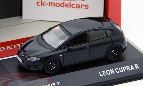 Модель 1:43 SEAT Leon Cupra R - magic black