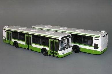 Модель 1:43 5292.20 автобус городской низкопольный Москва
