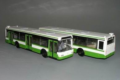 Модель 1:43 Автобус5292.20 Городской низкопольный Москва / 5292.20 Low floor city Bus Moscow