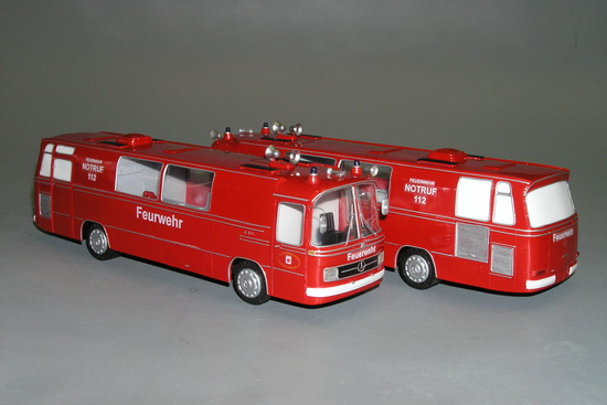 Модель 1:43 Mercedes-Benz О302 FW - пожарный