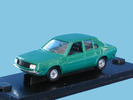 Модель 1:43 Renault 18