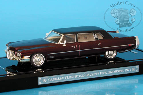 Модель 1:43 Cadillac Fleetwood 75 Limousine - empire maroon firemist/flat black venyl roof/interior light beige