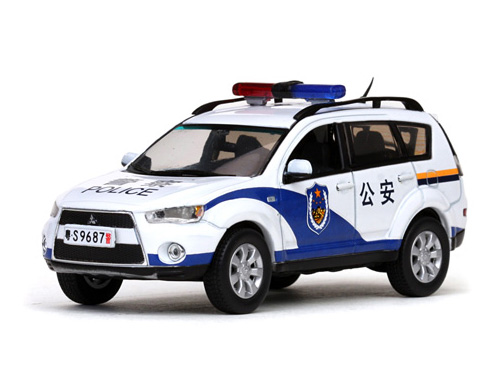 Модель 1:43 Mitsubishi Outlander «Police» (Полиция Китая)