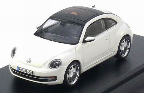 Модель 1:43 Volkswagen New Beetle - white