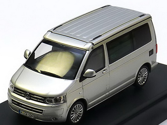 Модель 1:43 Volkswagen T5 Multivan (facelift) - silver