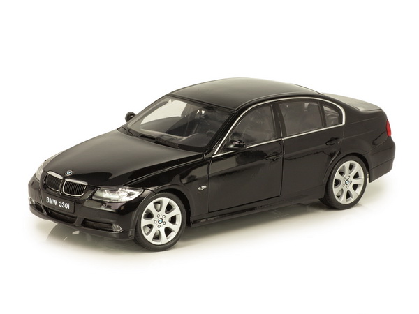 Модель 1:18 BMW 330i 2006 E90 - black