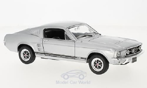 Модель 1:24 Ford Mustang GT - silver