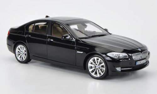 Модель 1:18 BMW 535i (F10) - black