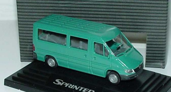 Модель 1:87 Mercedes-Benz Sprinter Facelift 2000 автобус бирюзовый